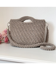 Handgemachte Tasche aus recycelter Baumwollkordel