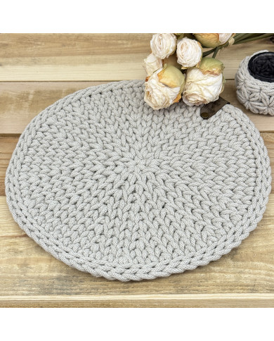 Handgefertigtes Tischset aus recycelter Baumwolle