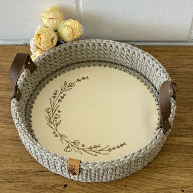 Häkeltablett Pale Olive – mit graviertem Holzboden